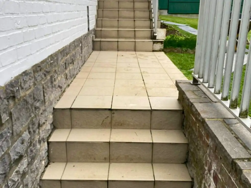 Chantier Escalier AVANT AP SOLUCE